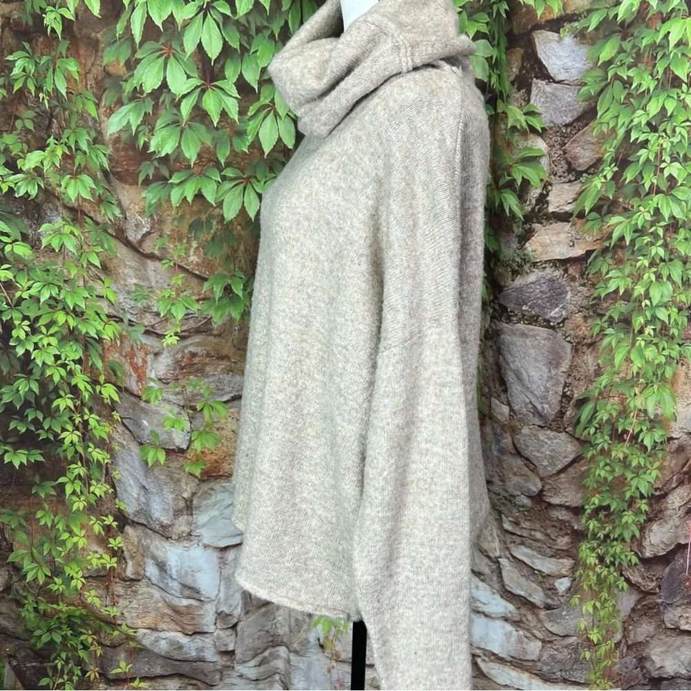 DREAMERS BY DEBUT Cabincore Chunky Beige Cozy Turtleneck Sweater, L - Picture 5 of 12